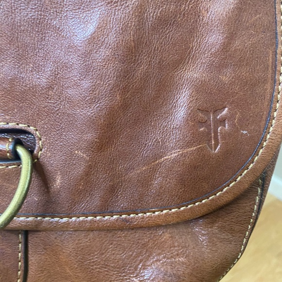 Frye Lucy leather crossbody saddle style bag - Picture 10 of 11
